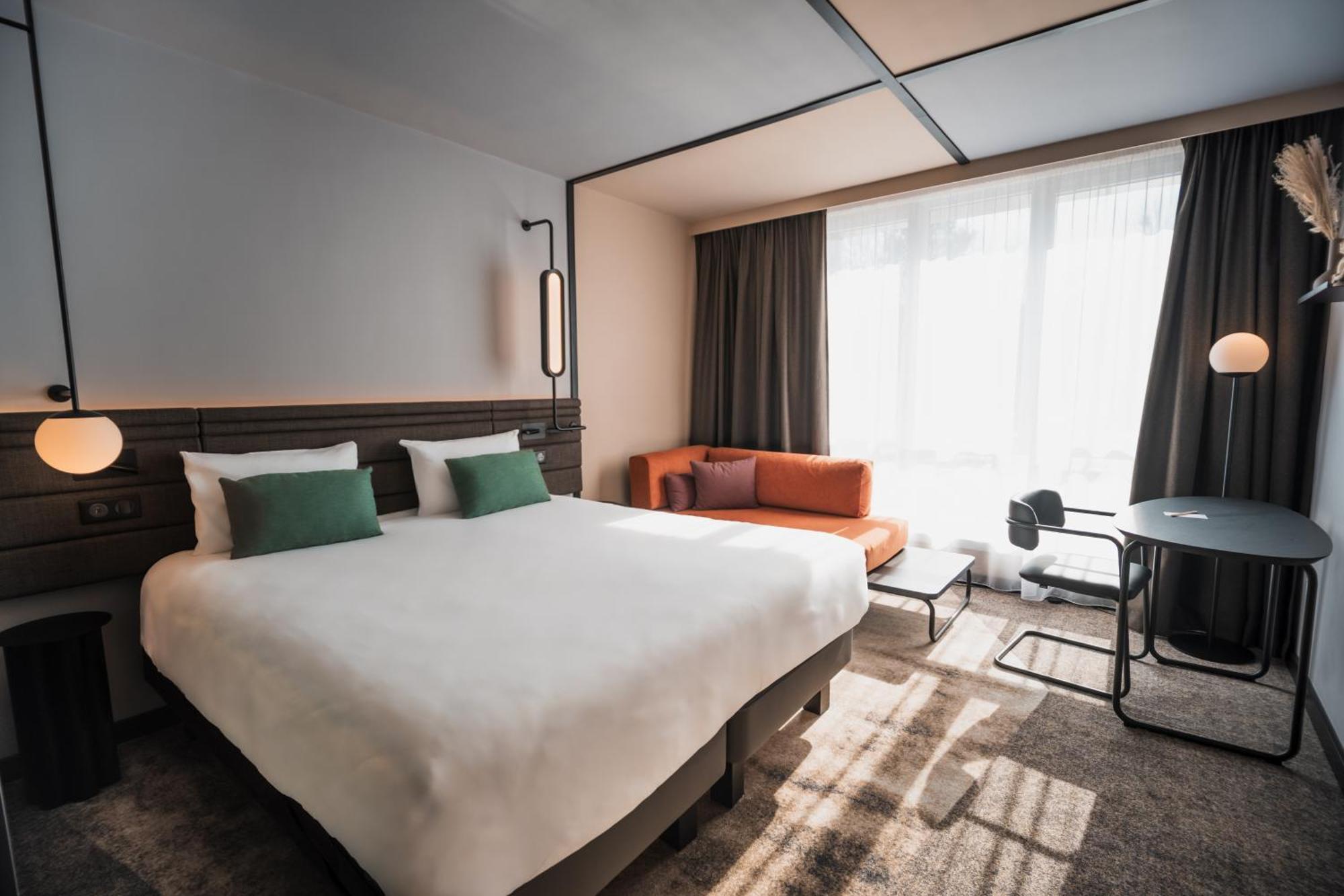 Hotel Novotel Lens 4*